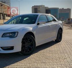 کرایسلەر 300